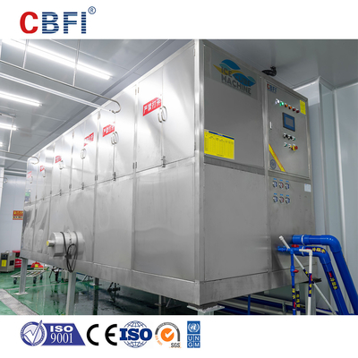 Kompakt düzen Tam donanımlı buz küp makinesi Yüksek verimlilik 10 ton / gün Yiyebilir küp buz fabrikası